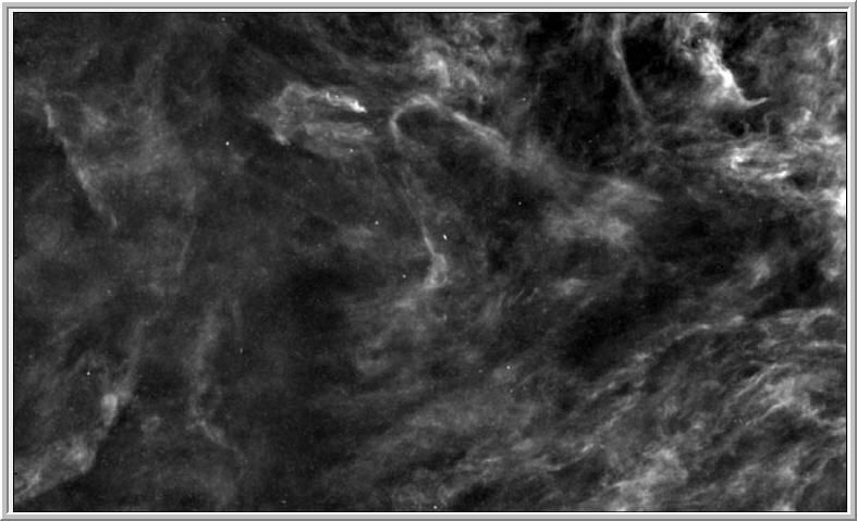 O telescópio Herschel é capaz de medir as propriedades da poeira estelar. O espaço é cobero com nuvens de poeira e as maiores nuvens eventualmente reúnem as condições favoráveis para o nascimento de estrelas.