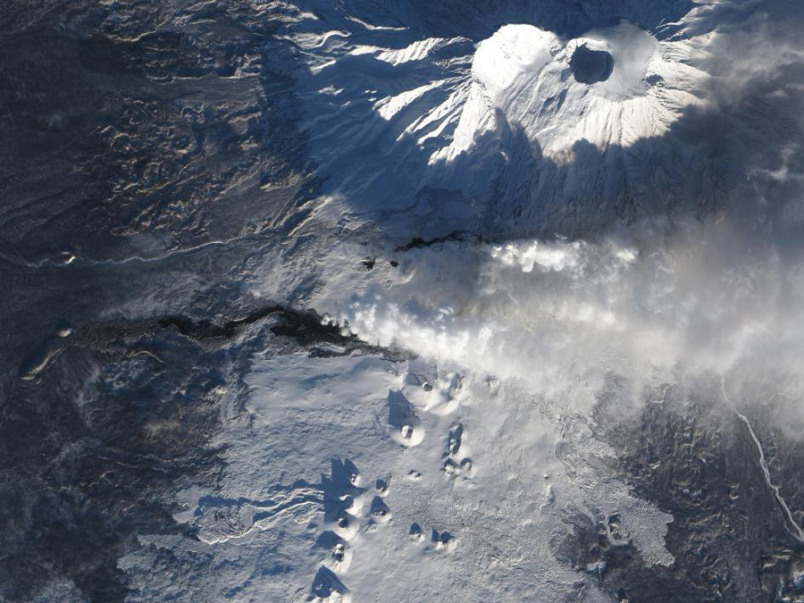 716804main_Russian_volcano_cropped_946-710