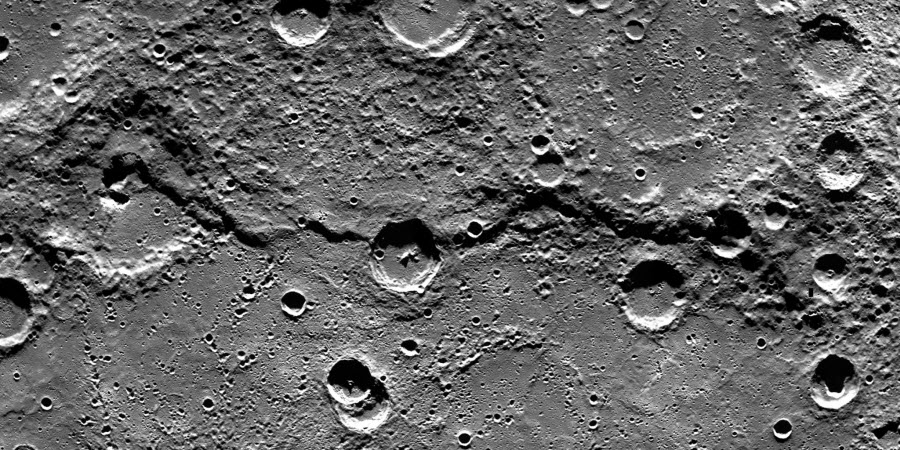 O Rupes Victoria. http://messenger.jhuapl.edu/gallery/sciencePhotos/image.php?page=1&gallery_id=2&image_id=827