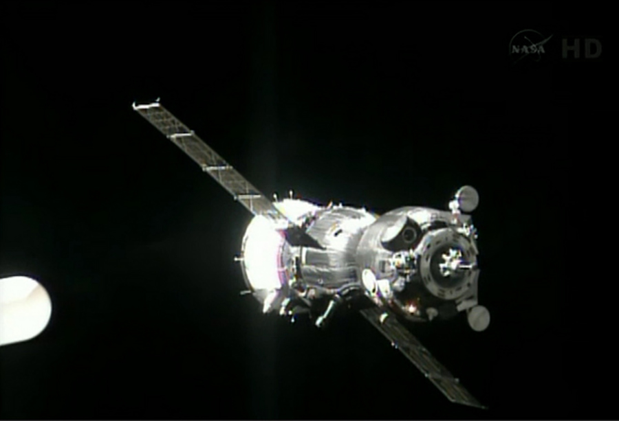 soyuz-docking