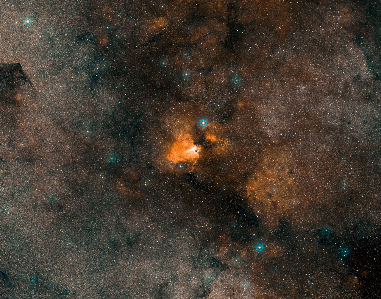Digitized Sky Survey Image of the Omega Nebula (M 17)