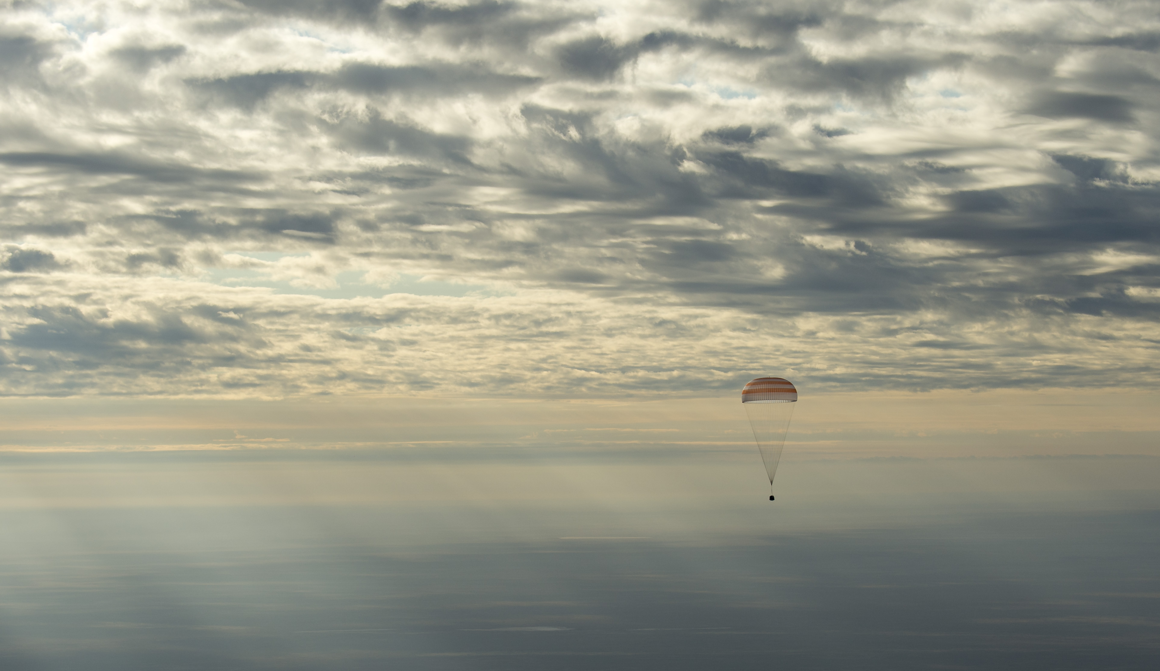 Expedition 49 Soyuz MS-01 Landing