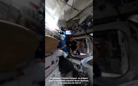 Thomas Pesquet Se Preparando Para Caminhada Espacial