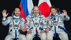 A VOLTA DO BILIONÁRIO JAPONÊS - POUSO DA SOYUZ MS-20 - AO VIVO