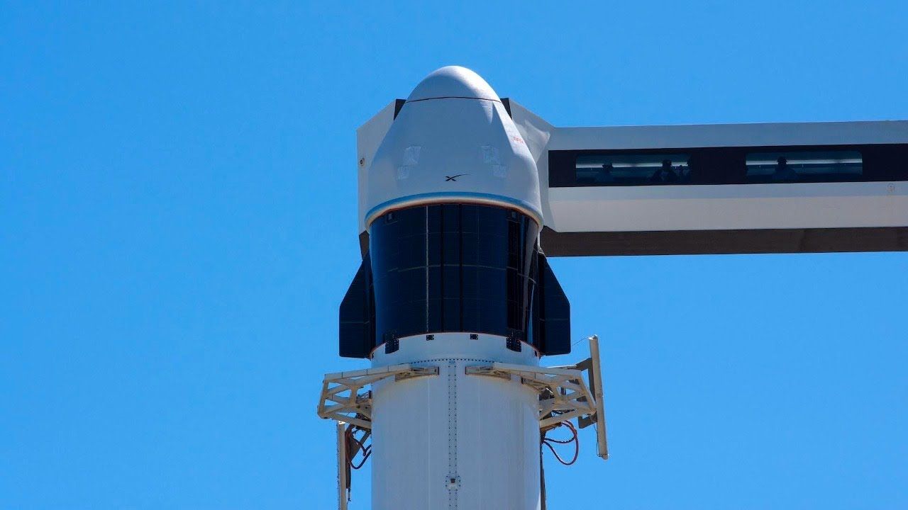 LANÇAMENTO DO FOGUETE FALCON 9 - MISSÃO CRS-30 - CARGA PARA A ISS