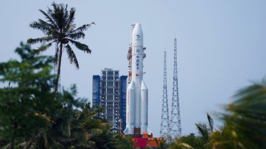 LANÇAMENTO FOGUETE CHINÊS LONG MARCH 5 - MISSÃO CHANG'E-6 PARA O LADO OCULTO DA LUA