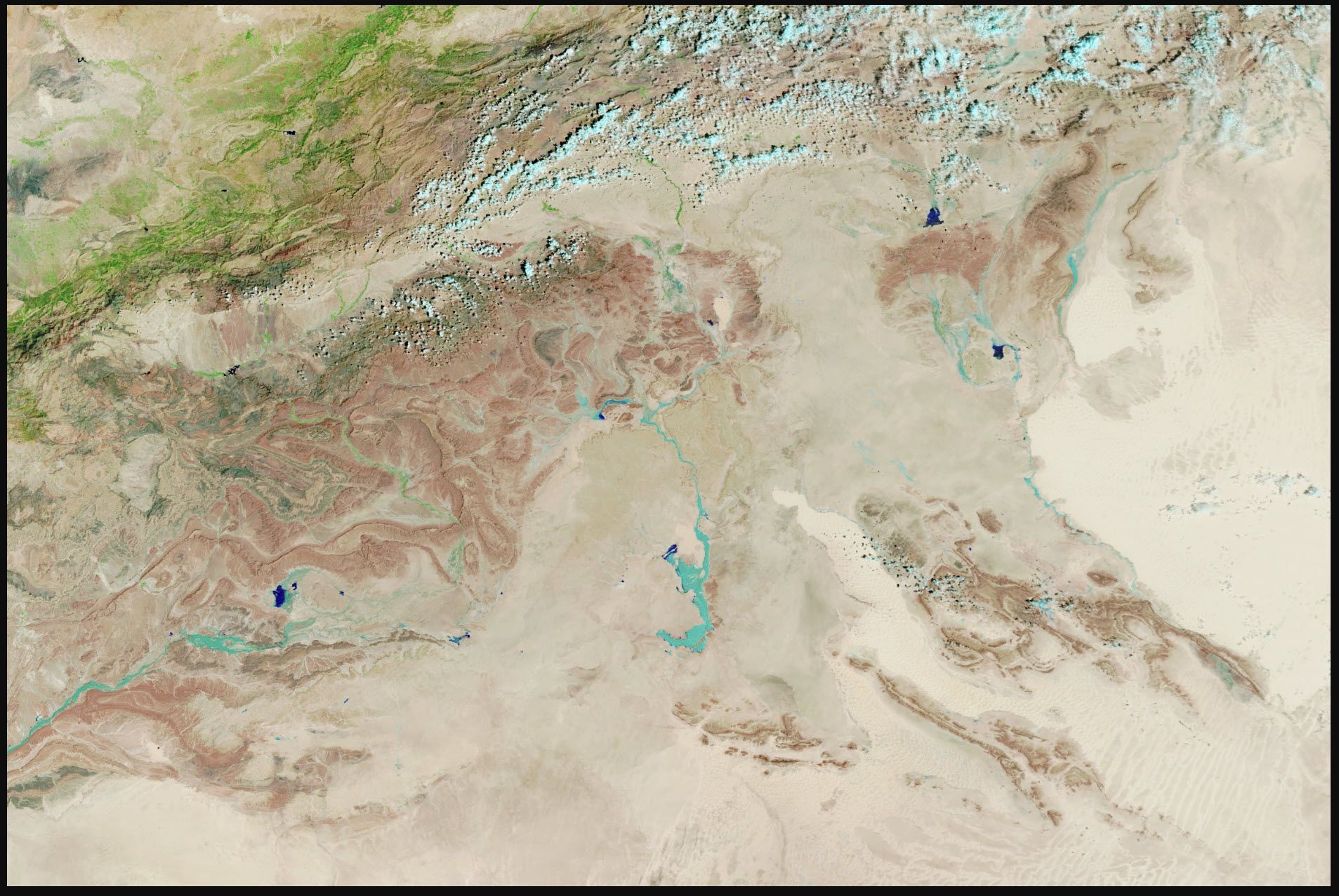 The World Is Crazy – Heavy Rain in the Sahara Desert