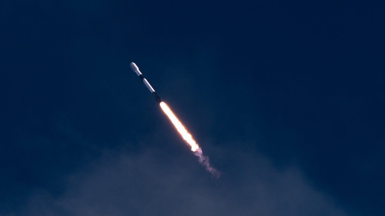 LANÇAMENTO FALCON 9 - STARLINK GROUP 6-77